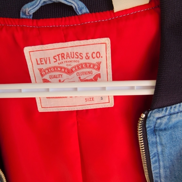 Levi's men's small - Picture 2 of 2